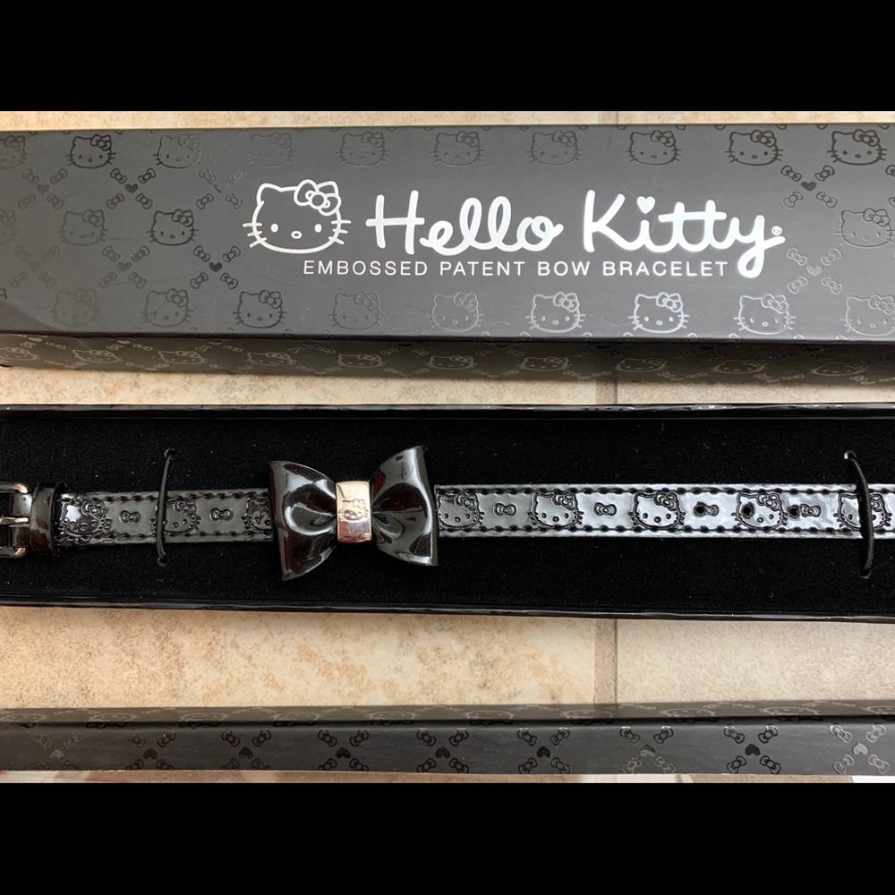 Loungefly x Hello Kitty black patent bracelet